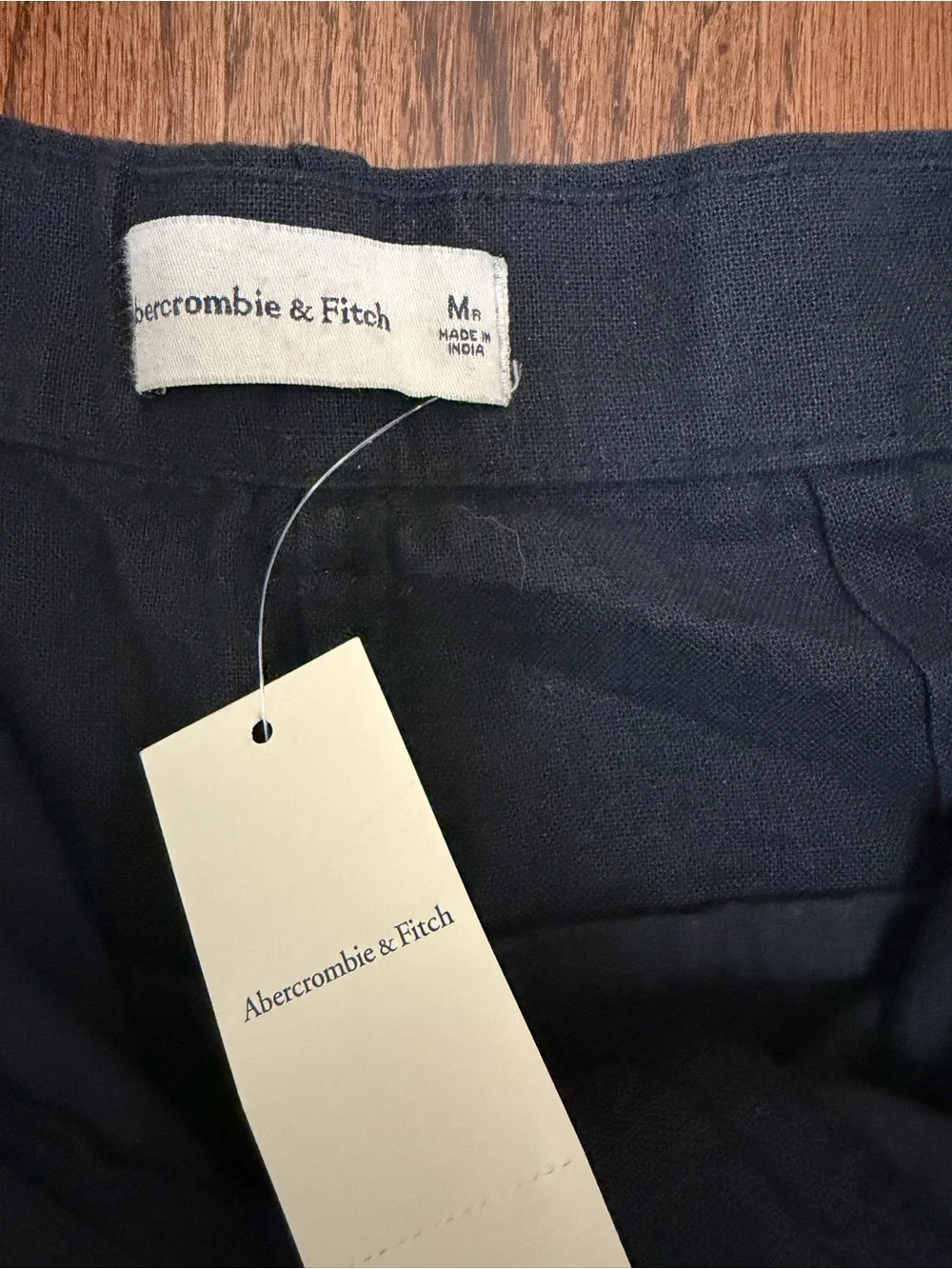 Abercrombie & Fitch size subtle linen